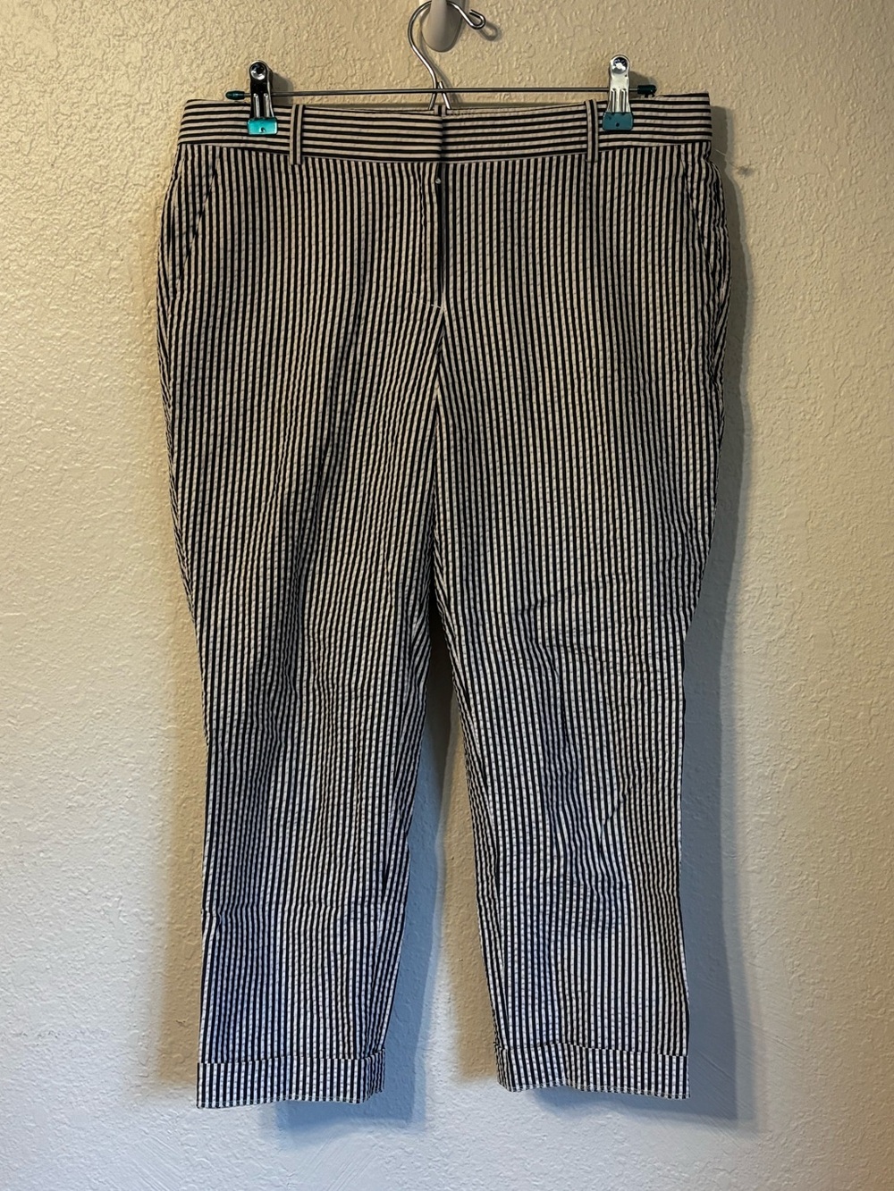 J. Crew Striped Seersucker Cafe Capri Pants Size 6